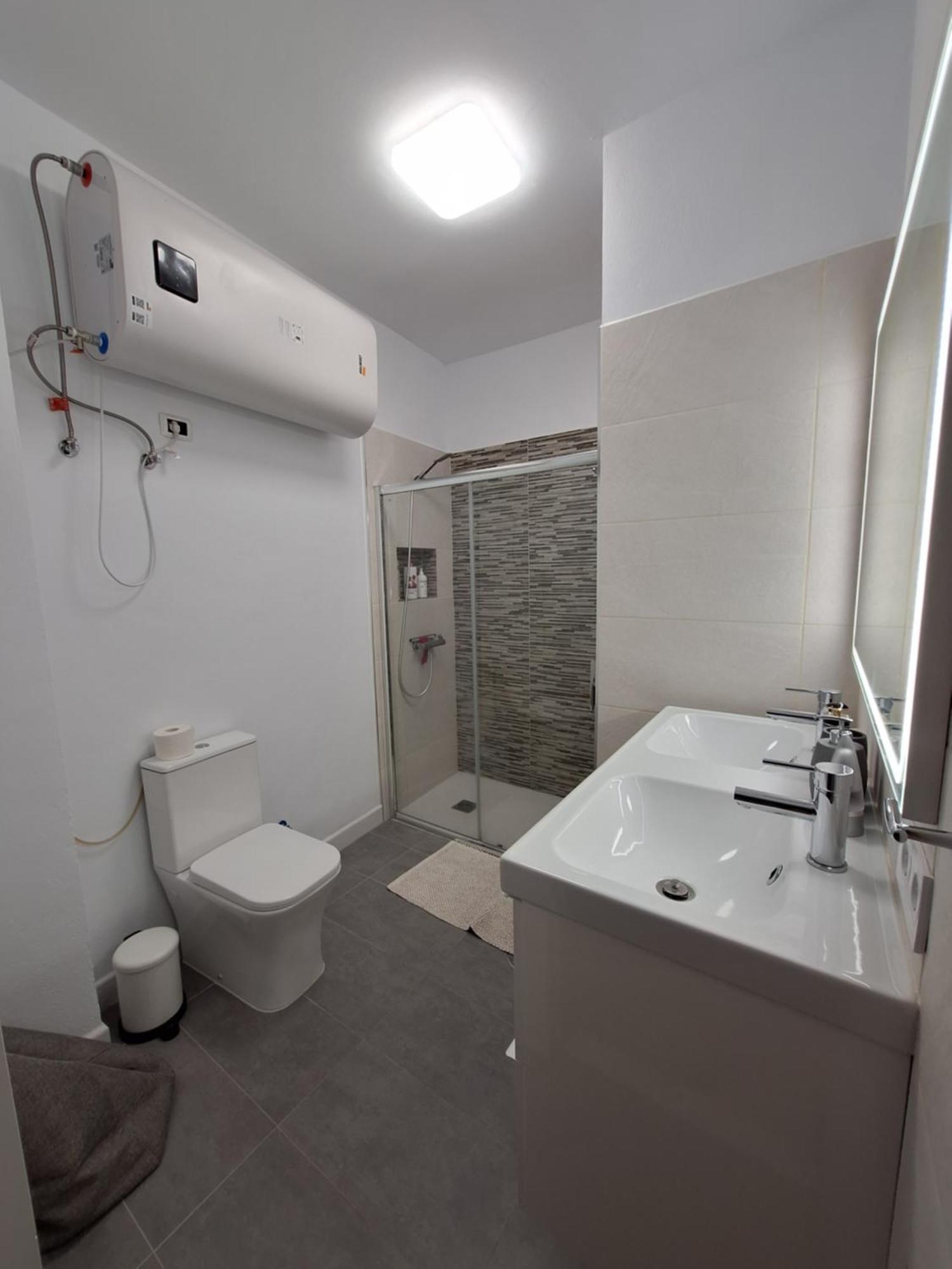 Habitacion Con Bano Privado En Un Piso Con Familia Santa Cruz de la Palma  Exterior foto
