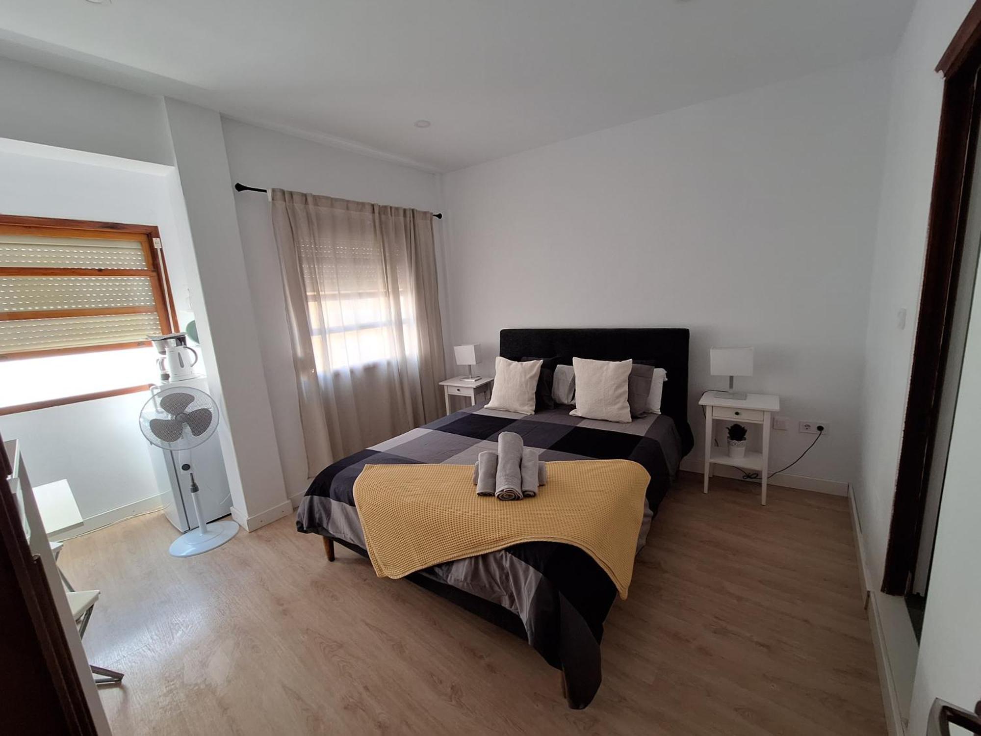 Habitacion Con Bano Privado En Un Piso Con Familia Santa Cruz de la Palma  Exterior foto